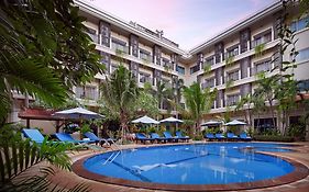 Angkor Holiday Hotel